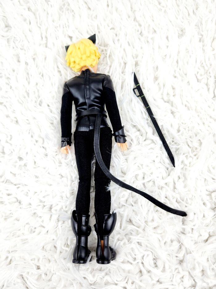 Lot de 3 poupées articulées :  Miraculous / Chat Noir et Vesperia  marque Bandai  🎅 - photo numéro 8