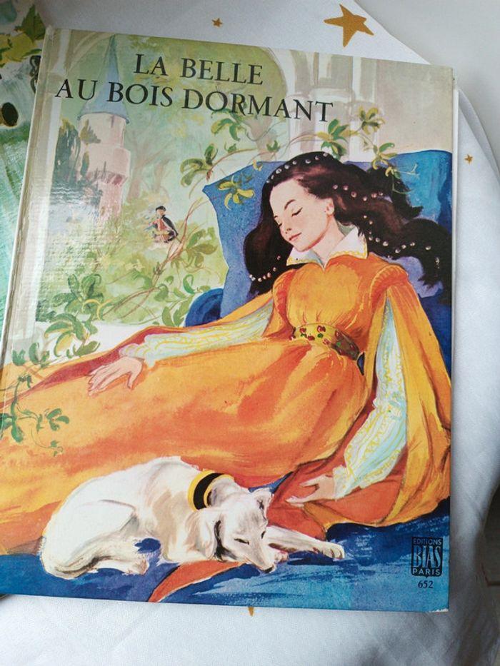 Bias 1964 Petit chaperon rouge red livre Book belle bois dormant beauty sleeping Françoise Bertier - photo numéro 2