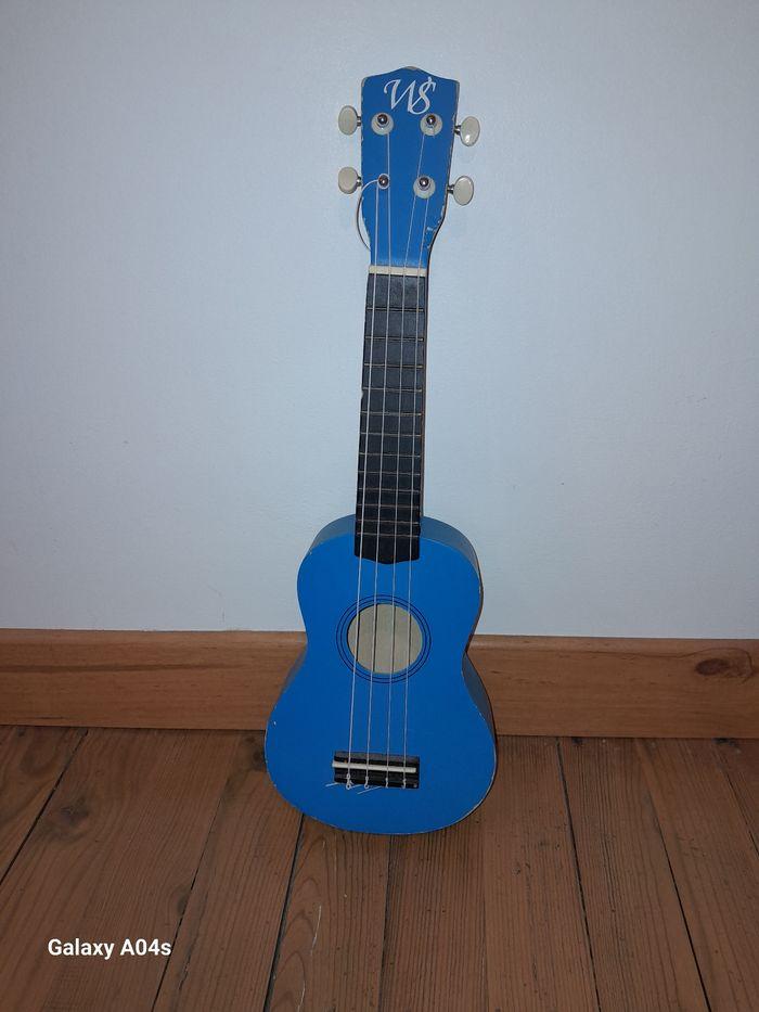 Petite guitare enfant garçon marque WS - photo numéro 2