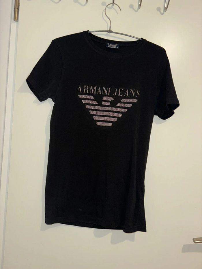 T shirt armani taille S - photo numéro 1