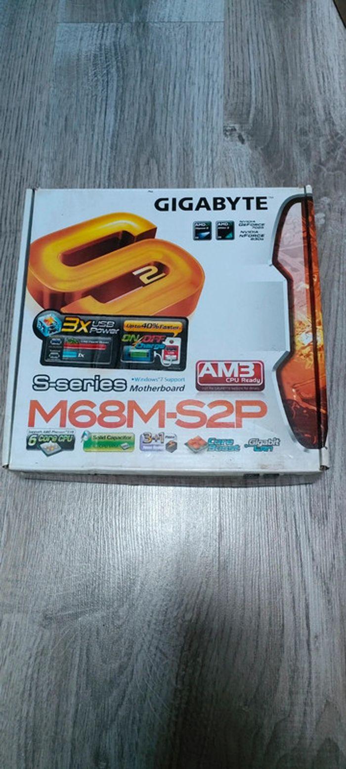 Gigabyte M68M-S2P - photo numéro 1