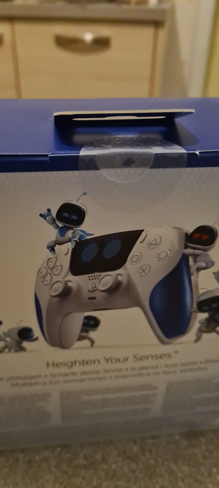 Manette sans-fil DualSense  - Astro Bot Édition Limitée - photo numéro 5