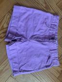 Short fille lilas