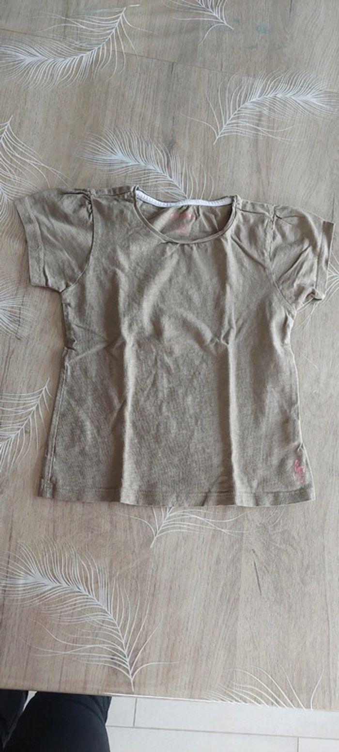 T-shirt - photo numéro 1