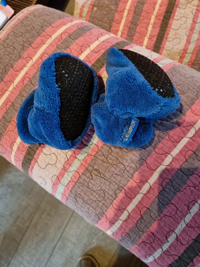 Chaussons Isotoner taille 19 - photo numéro 2