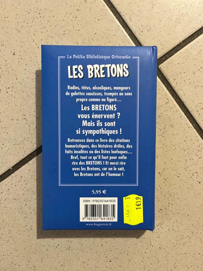 La petite bibliothèque grinçante les Bretons - photo numéro 2