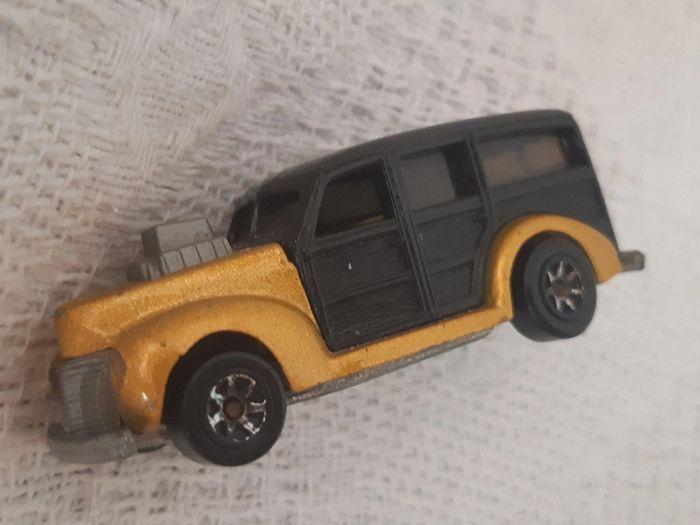 Ford Gold Woody. Hot Wheels - photo numéro 6