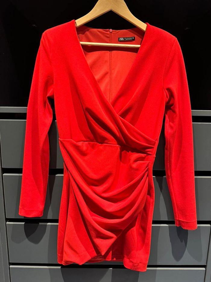 Robe rouge - photo numéro 1