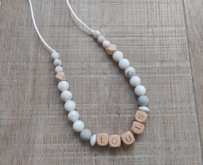 Collier d'allaitement silicone prénom gris