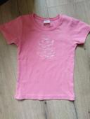 Maillot de corps fond rose 3 ans.