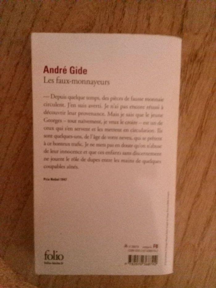 Les faux-monnayeurs par André Gide - photo numéro 2