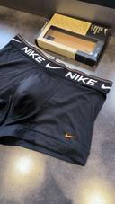 1 boxer NEUF Nike Polyester (taille M)