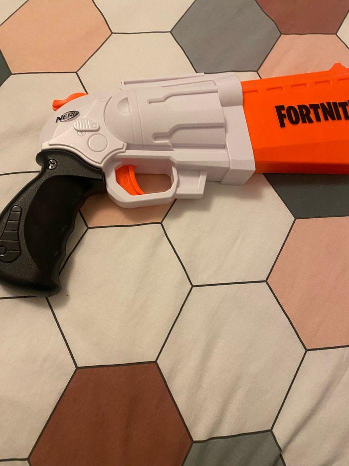 Pistolet Fortnite - photo numéro 3