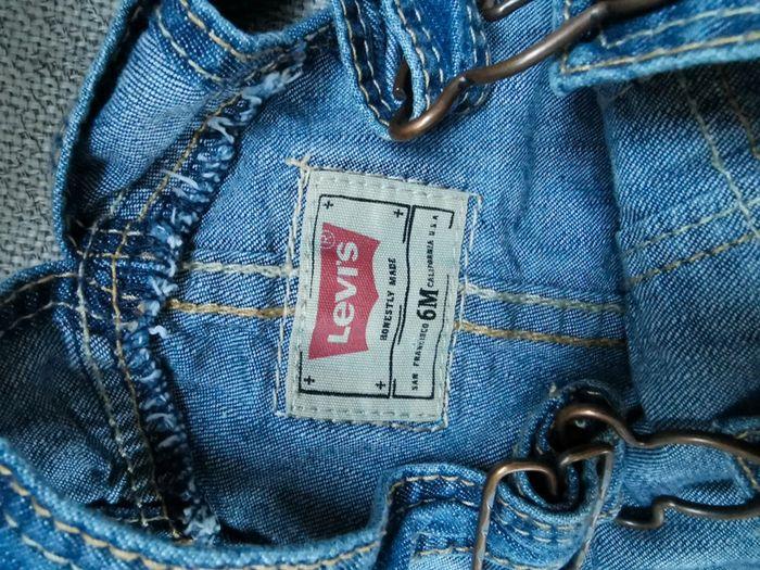 Ensemble Levi's salopette en jeans et polo 6 mois - photo numéro 4