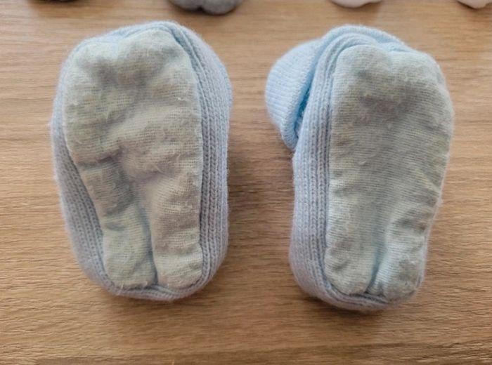 Lot de bonnets, moufles et chaussons garçon en naissance - photo numéro 9