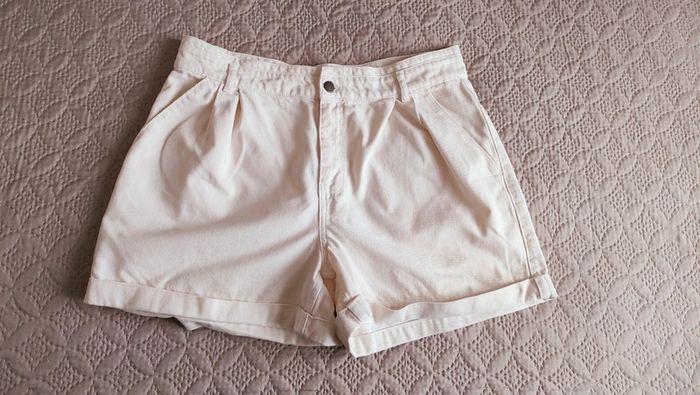 Short taille 46 beige écru - photo numéro 3