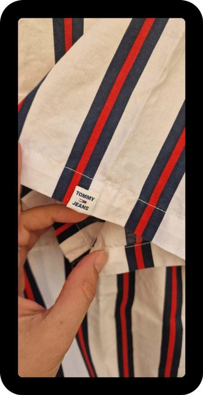 Chemise Tommy Hilfiger à Manches Courtes, Taille S, Rayée Marine et Rouge, Excellent État - photo numéro 5