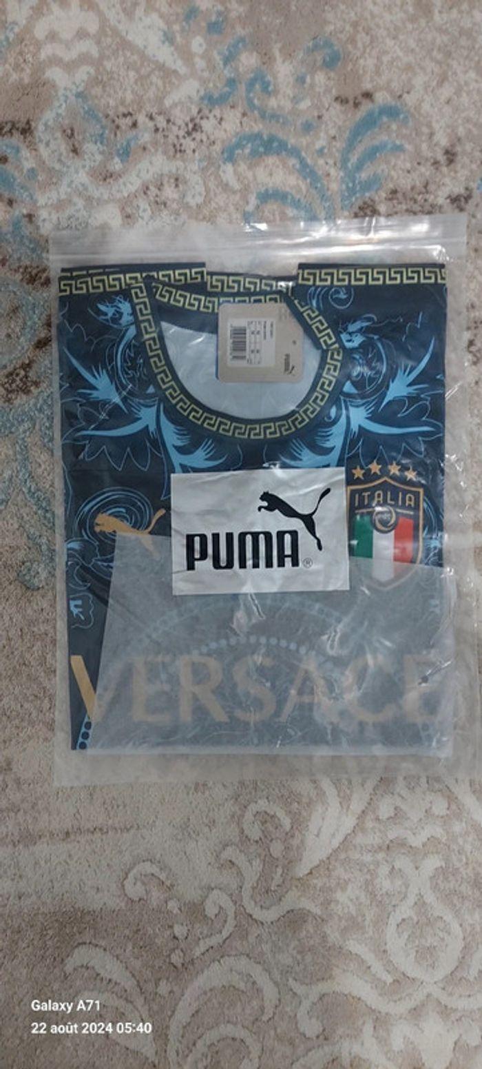 Italie Maillot Concept avant match Versace bleu taille M neuf - photo numéro 2