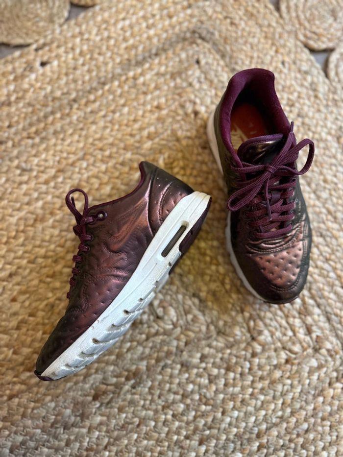 Baskets taille 37,5 femme Nike Air Max 1 Ultra Premium Metallic Bordeaux - photo numéro 3