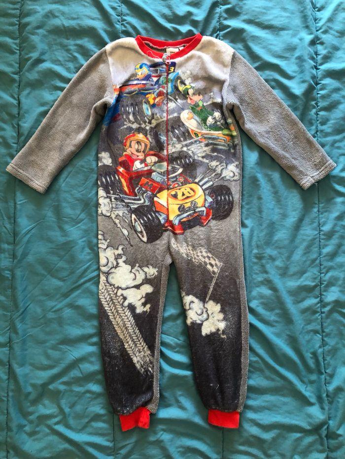 Combinaison surpyjama Mickey 5 ans - photo numéro 1