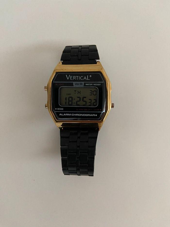 Montre LCD noire/gold - photo numéro 5