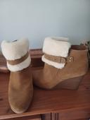 Bottines Ugg talons compensés