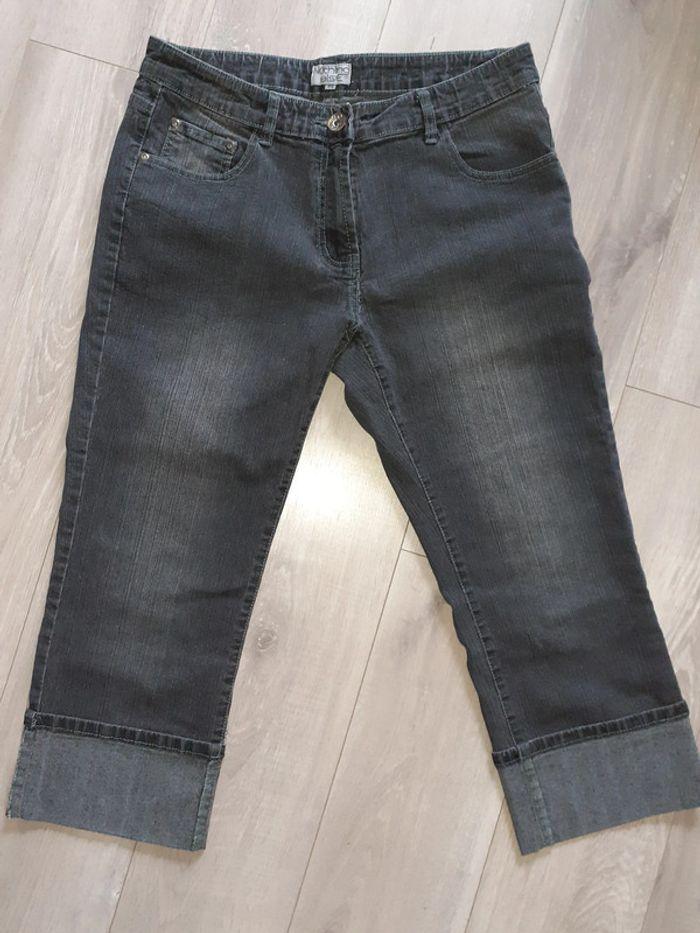 Pantacourt Jeans taille 44 - photo numéro 1