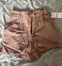 Short marron en lin