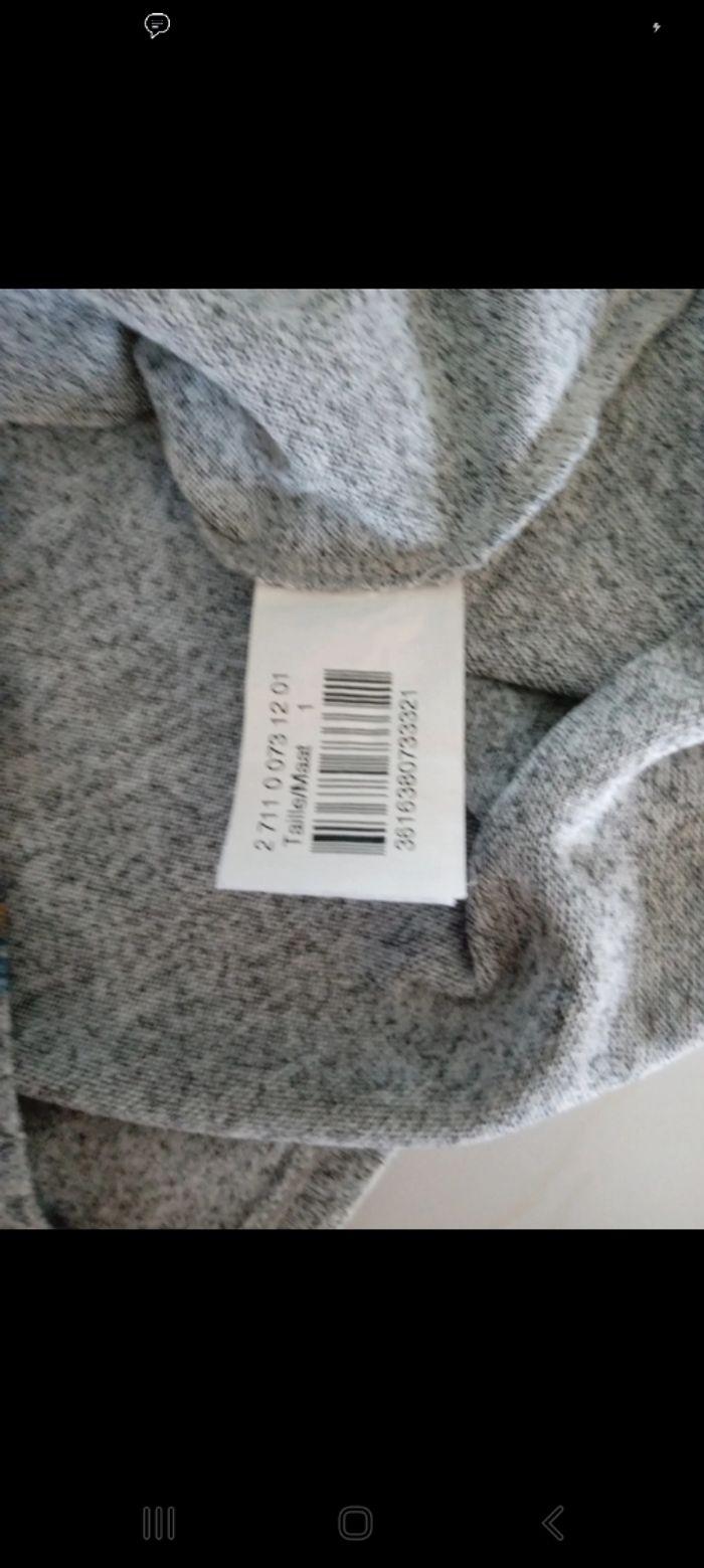 Pull fin col rond longues manches gris chiné avec dessins dessus taille s - photo numéro 6