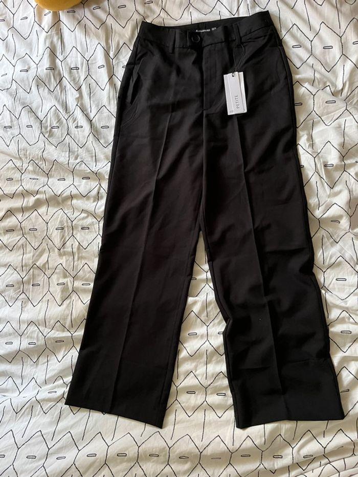 Pantalon noir - photo numéro 1