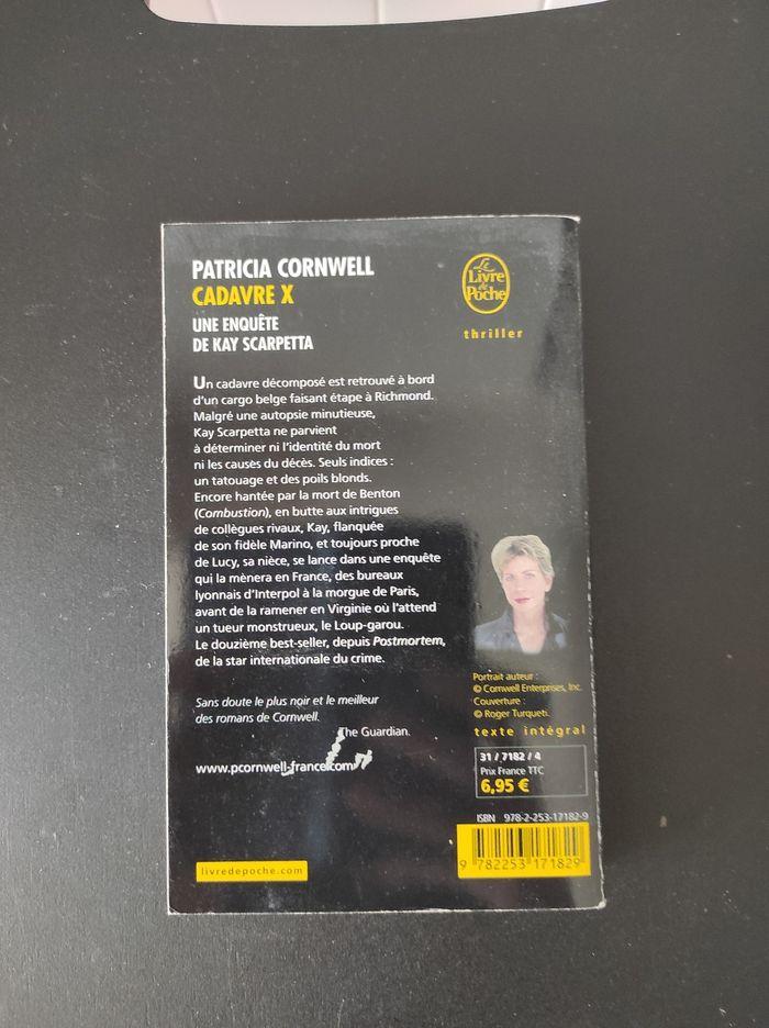 Livre "cadavre X" de Patricia Cornwell - photo numéro 2