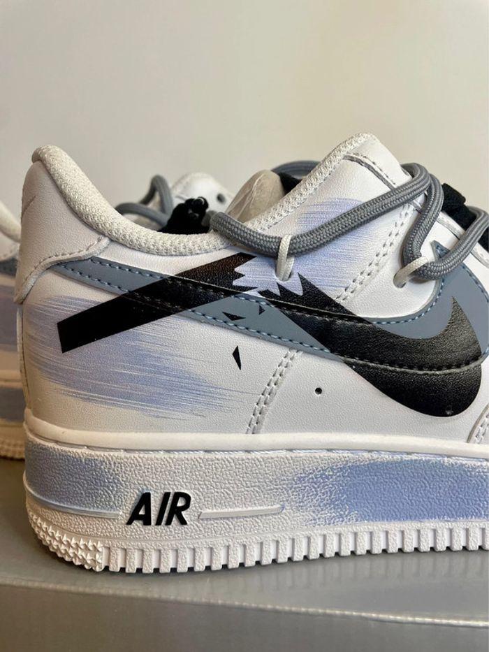 Baskets basse Nike Air Force 1 Custom - photo numéro 4