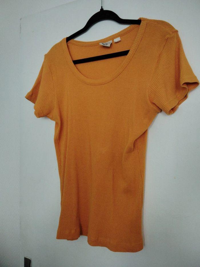 T-shirt femme taille 3 - photo numéro 1