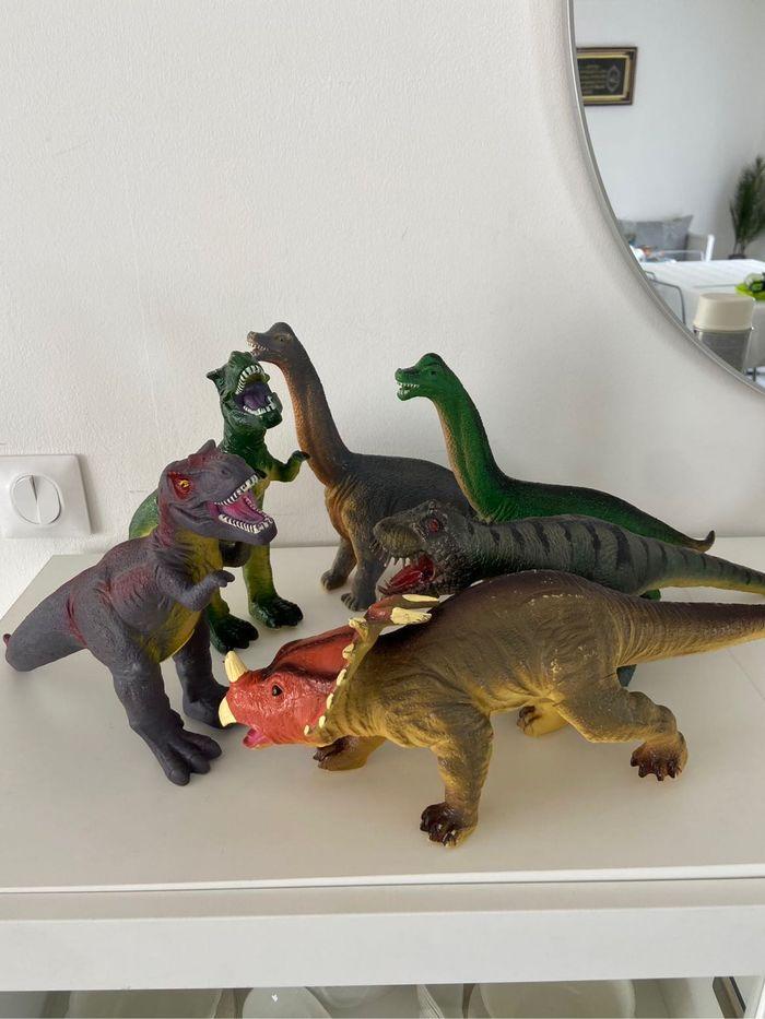 Lot de 6 grandes figurines dinosaures - photo numéro 1