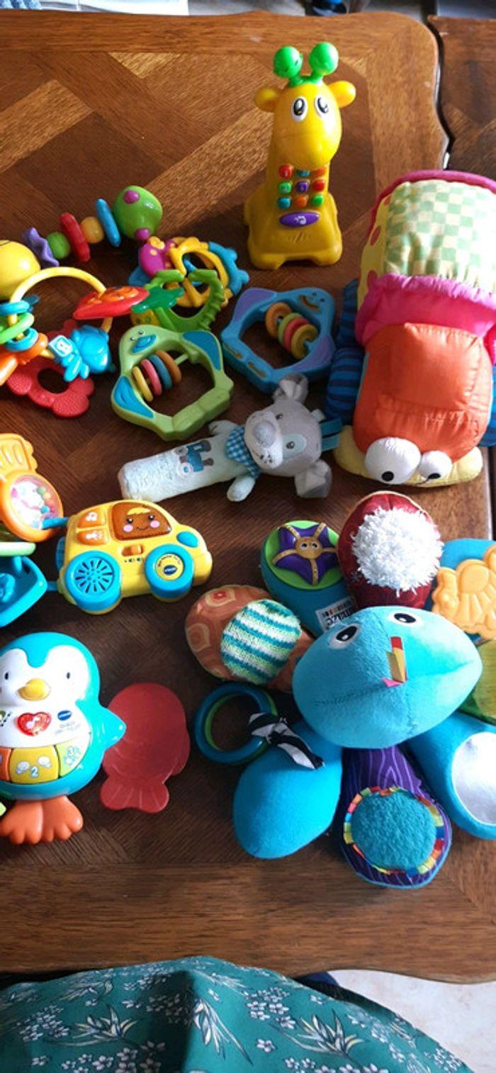 Jouets d eveil le lot - photo numéro 1