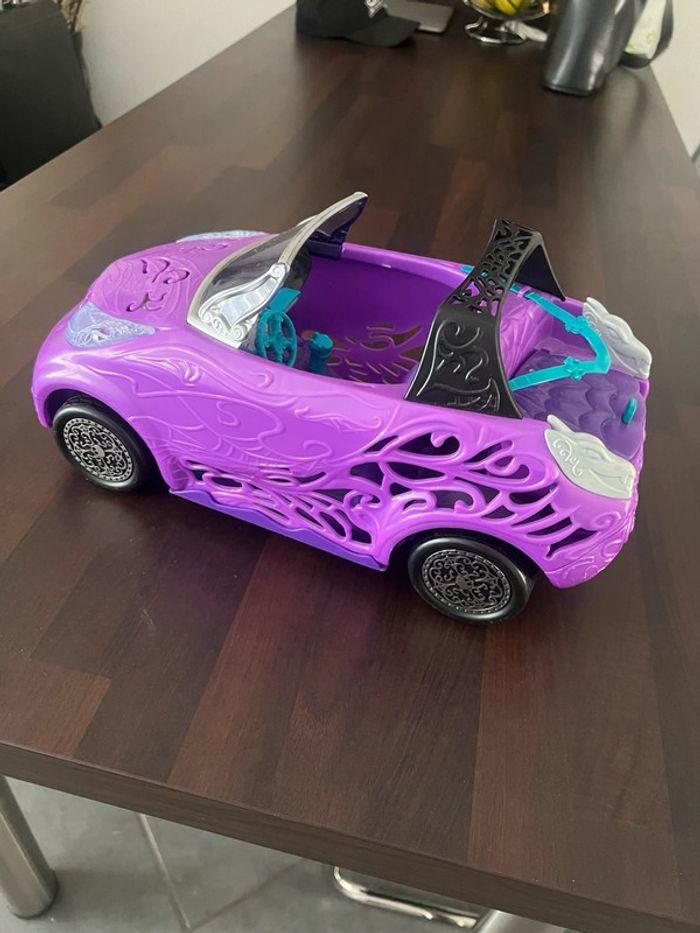 Voiture type vampirina - photo numéro 5