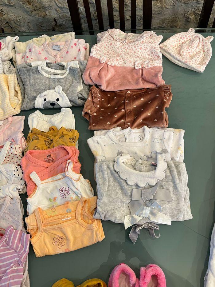 Lot de vêtements bébé fille de 1mois - photo numéro 4