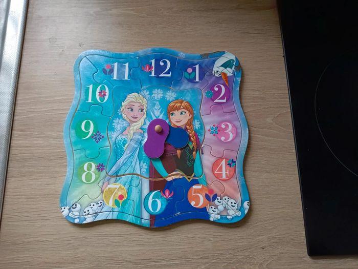 Puzzle bois pendule reine des neiges