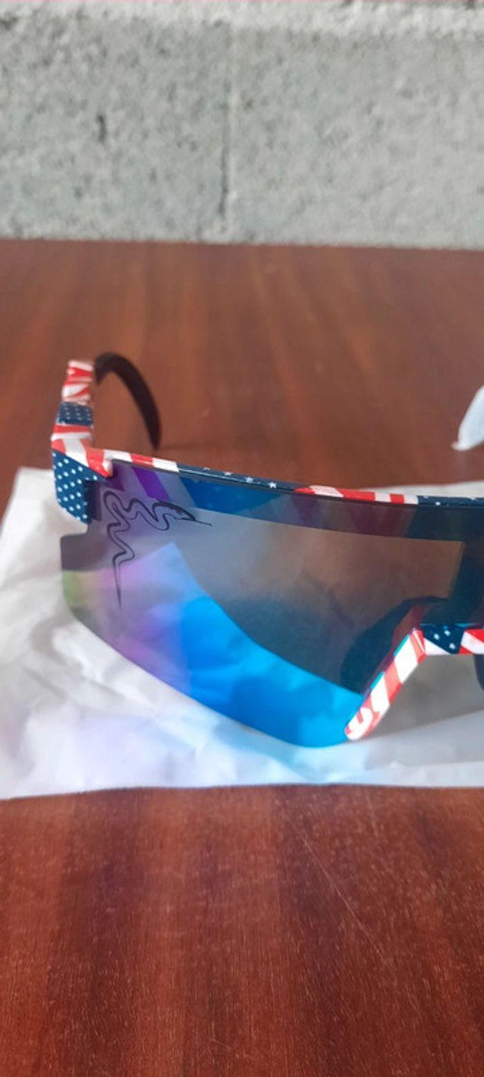 lunettes enfants Pit Viper
 drapeau USA

neuf - photo numéro 2