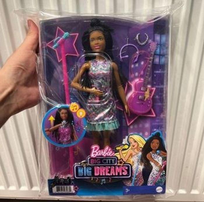 Poupée Barbie Brooklyn “Stage Free for Big Dreams” - photo numéro 1