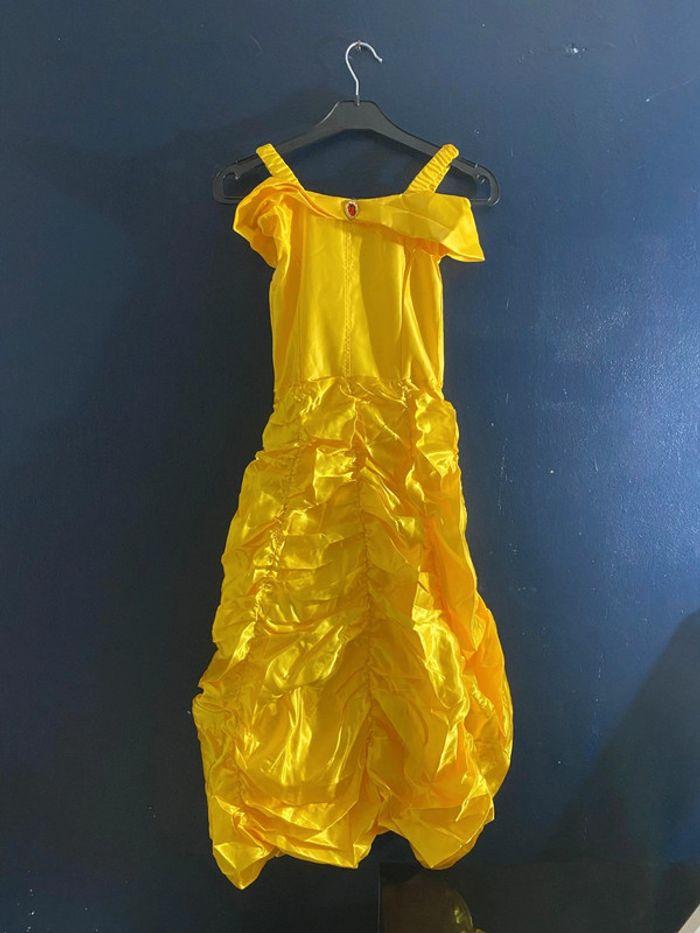 Robe de princesse La Belle et la bête jaune avec accessoires 130 cm neuf - photo numéro 1