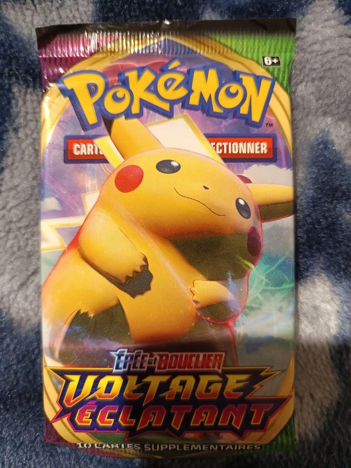 Lot boosters Pokemon Voltage Éclatant - photo numéro 1