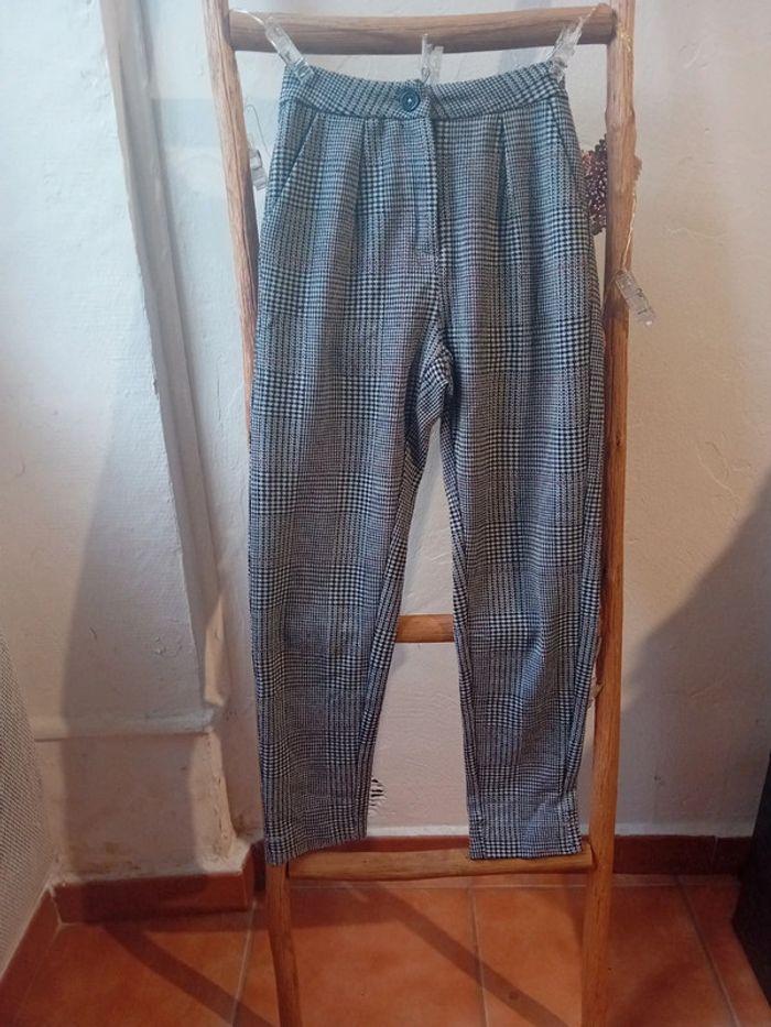 Pantalon taille 10 ans - photo numéro 1