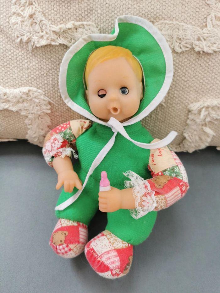 Poupée  pouet  biberon vintage des années 60 vert doudou peluche - photo numéro 7