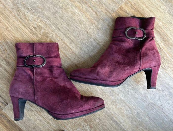 Bottines à talons daim couleur bordeaux Pointure 37 Vera Gomma - photo numéro 2