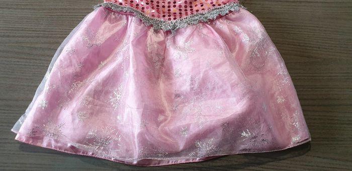 Robe princesse taille 5/7 ans - photo numéro 4