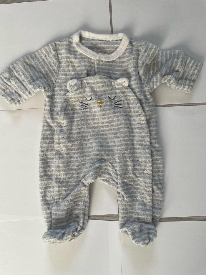 Lot 4  Pyjama bébé - photo numéro 4