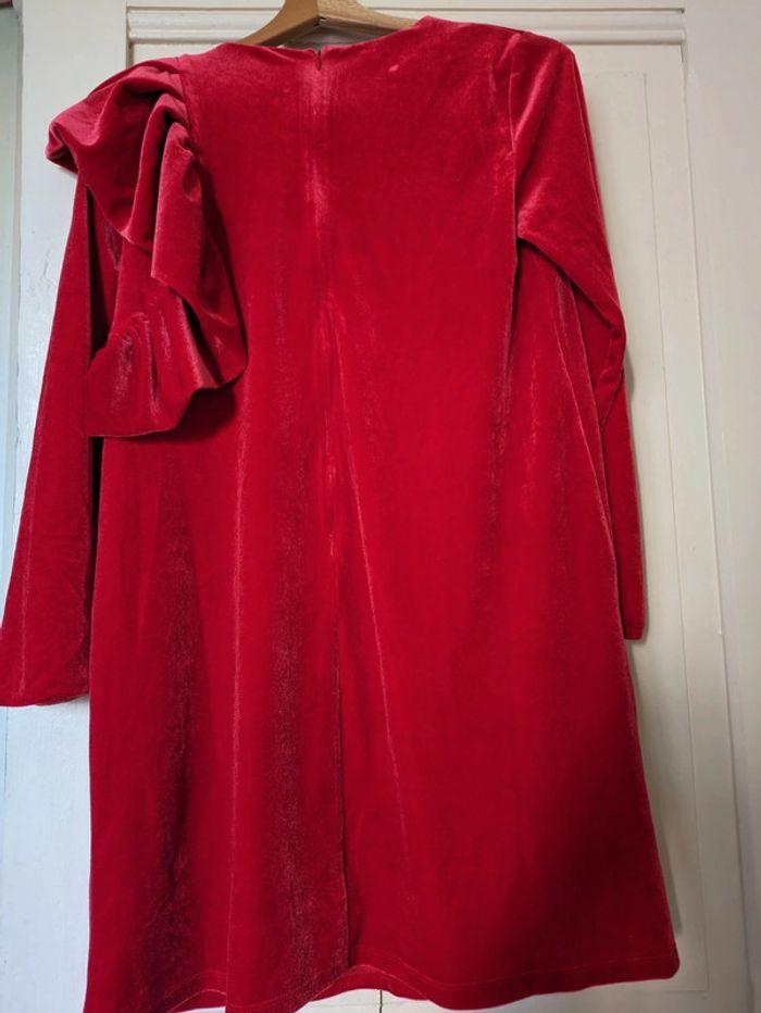 Robe rouge carrément beau - photo numéro 2