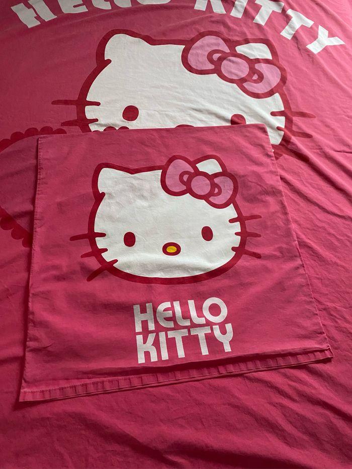 Housse de couette rose Hello Kitty et sa taie assortie Sanrio - photo numéro 1