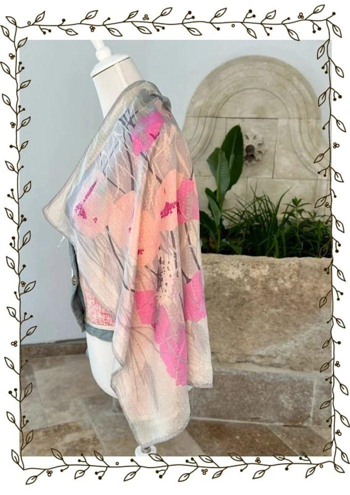 Foulard fleuri soie vintage - photo numéro 2